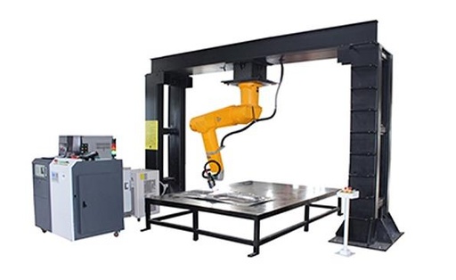 Laser cutting robotic cell RIC1